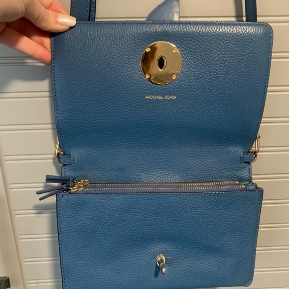 NWT MICHAEL KORS Triple Gusset Chambray Leather Crossbody Bag  dust bag - Picture 12 of 15